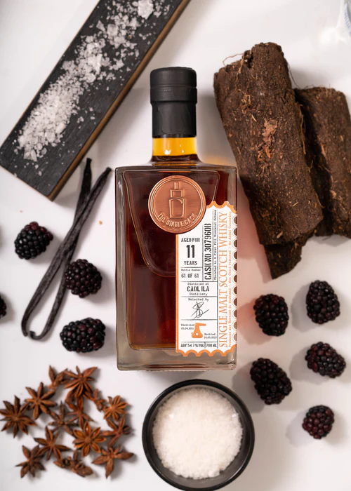 The Single Cask · Caol Ila · 11 Years · Cask 307960B bottle